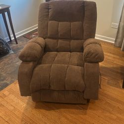 Power lift Recliner- Brand New