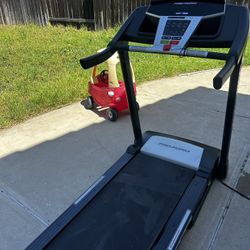 Treadmill, Proform, auto incline, clean, high end, lots of features, folds, cushion walking, quiet