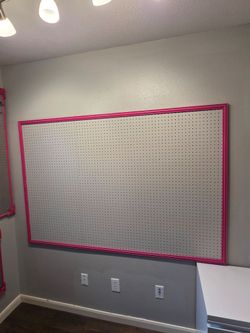 Custom pegboards 3 PC set like new.