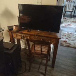 Small Desk With Chair. And 32inch Tv