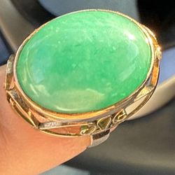 Jadeite Untreated Cabochon Gold Ring 