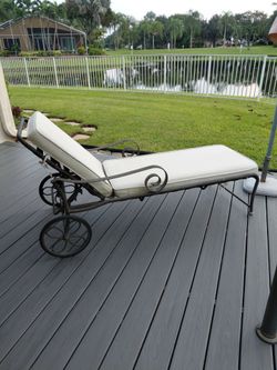 Outdoor Lounge Chair