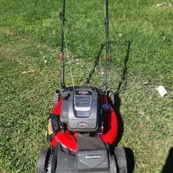 Snapper 21" Self-propelled Lawn Mower 
