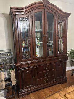 Dinning Room Hutch
