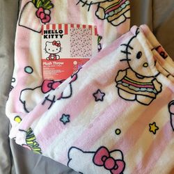 Hello Kitty Burger Blanket 