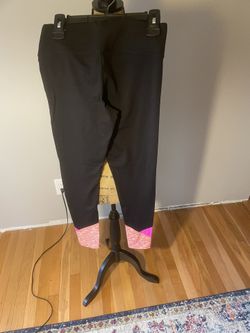VS/Pink Leggings Size Small