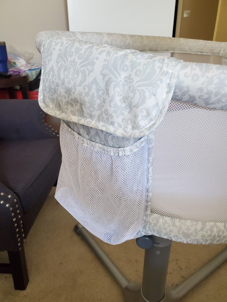 HALO Bassinet with Vibration