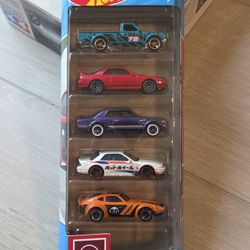 Hot Wheels Nissan 5 Pack