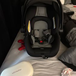Car seat With Base 