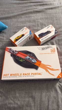 Hot Wheels id Race Portal with 2 id Cars