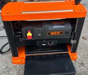 WEN 13” Thickness Planer Model 6552