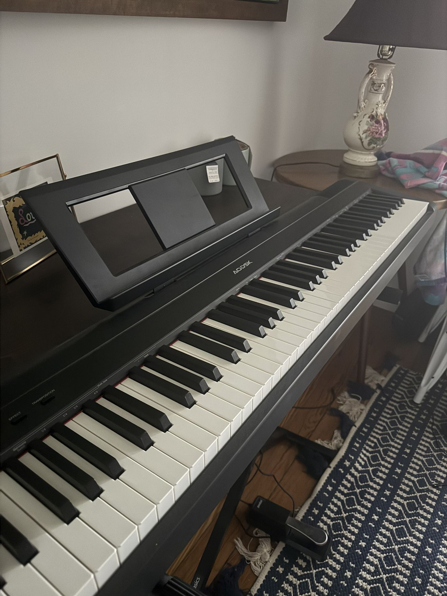 Electric Piano (Weighted Keys) + Stand