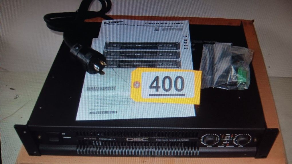QSC Powerlight 3 pl 380 amplifier