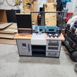 Kidkraft Play Kitchen