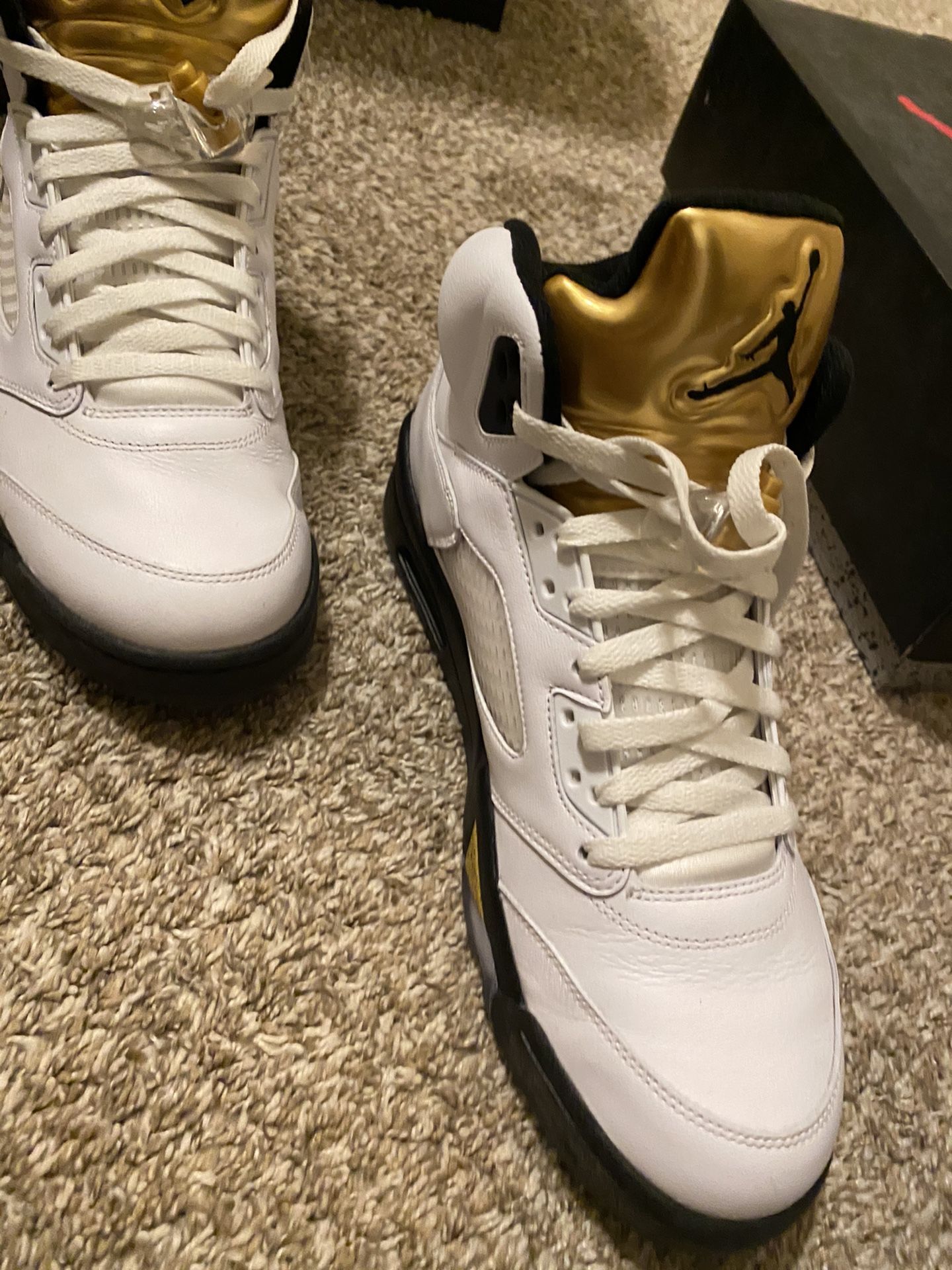 Nike Mens Air Jordan Retro Olympic White/Black Metallic Gold Leather