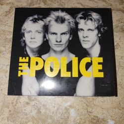 THE POLICE GREATEST HITS BOX SET W/PHOTO BOOK