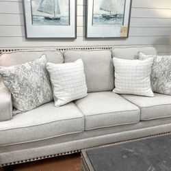 New 84” Sofa  🔥🔥IN STOCK 