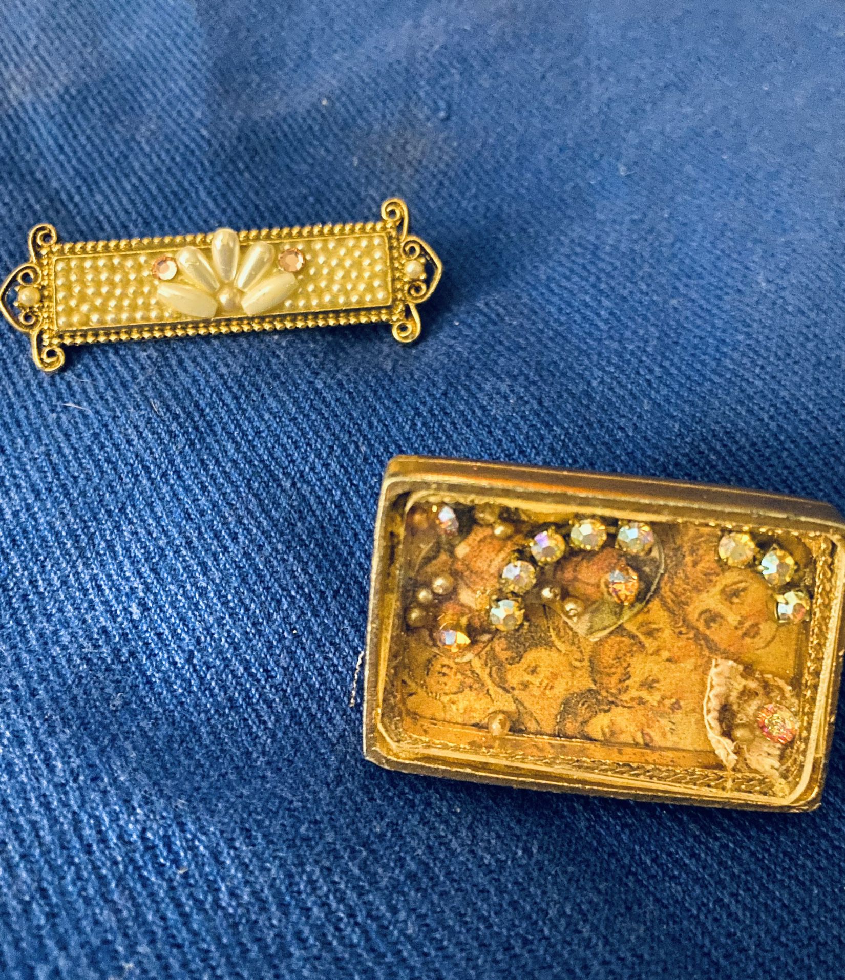 2 Art Deco Antique-Style Pins