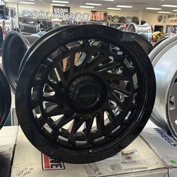 22” CENTERLINE WHEELS (6 LUG)