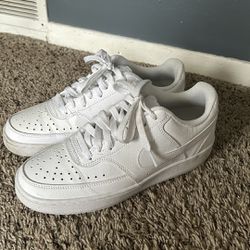White, 7.5 Youth, Nike Court vision lows