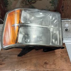 GMC headlight 08 14