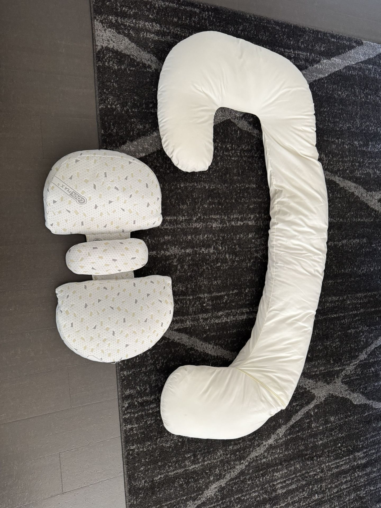Pregnancy Pillow Set β Full Size + Travel Pillow β MINT CONDITION!