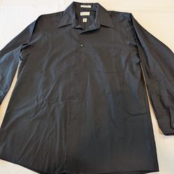 Black VanHeusen Long Sleeve Dress Shirt 