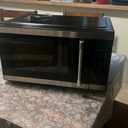 Hamilton Beach 1000 Watt Microwave 