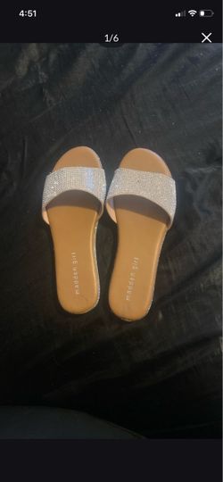 Madden size6 women’s Rhinestone Slide Sandals