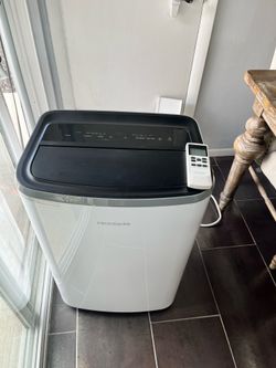Frigidaire 3-in-1 Connected Portable Room Air Conditioner 14,000 BTU (450 sq ft)