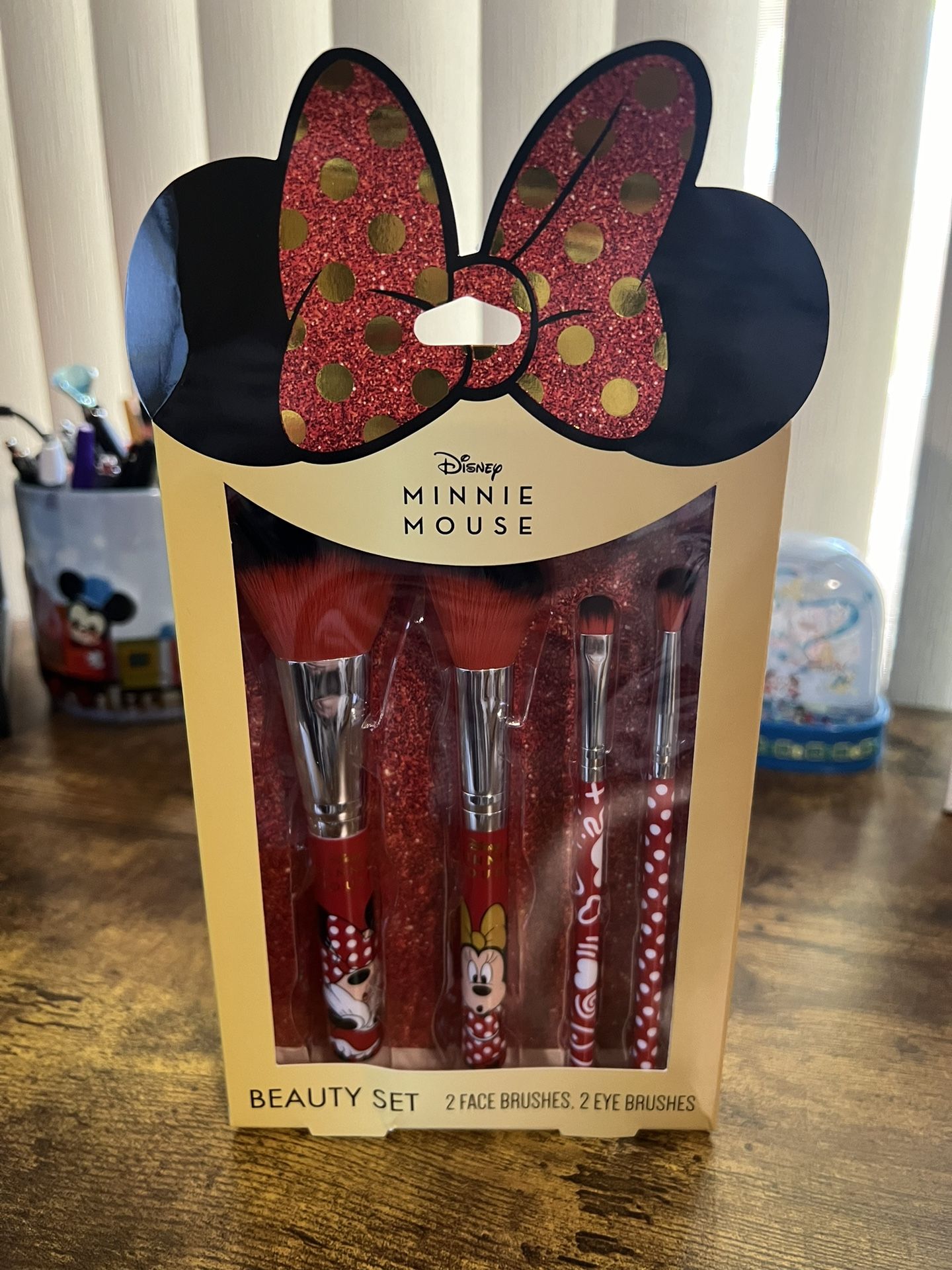 Minnie Mouse Makeup Brushes