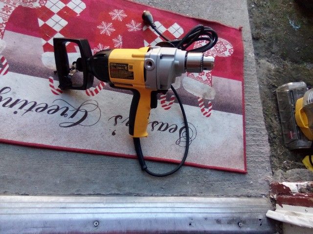 DeWalt Super Drill