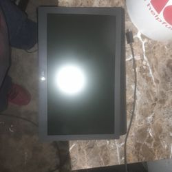 Asus 17 In Screen Comes With Case