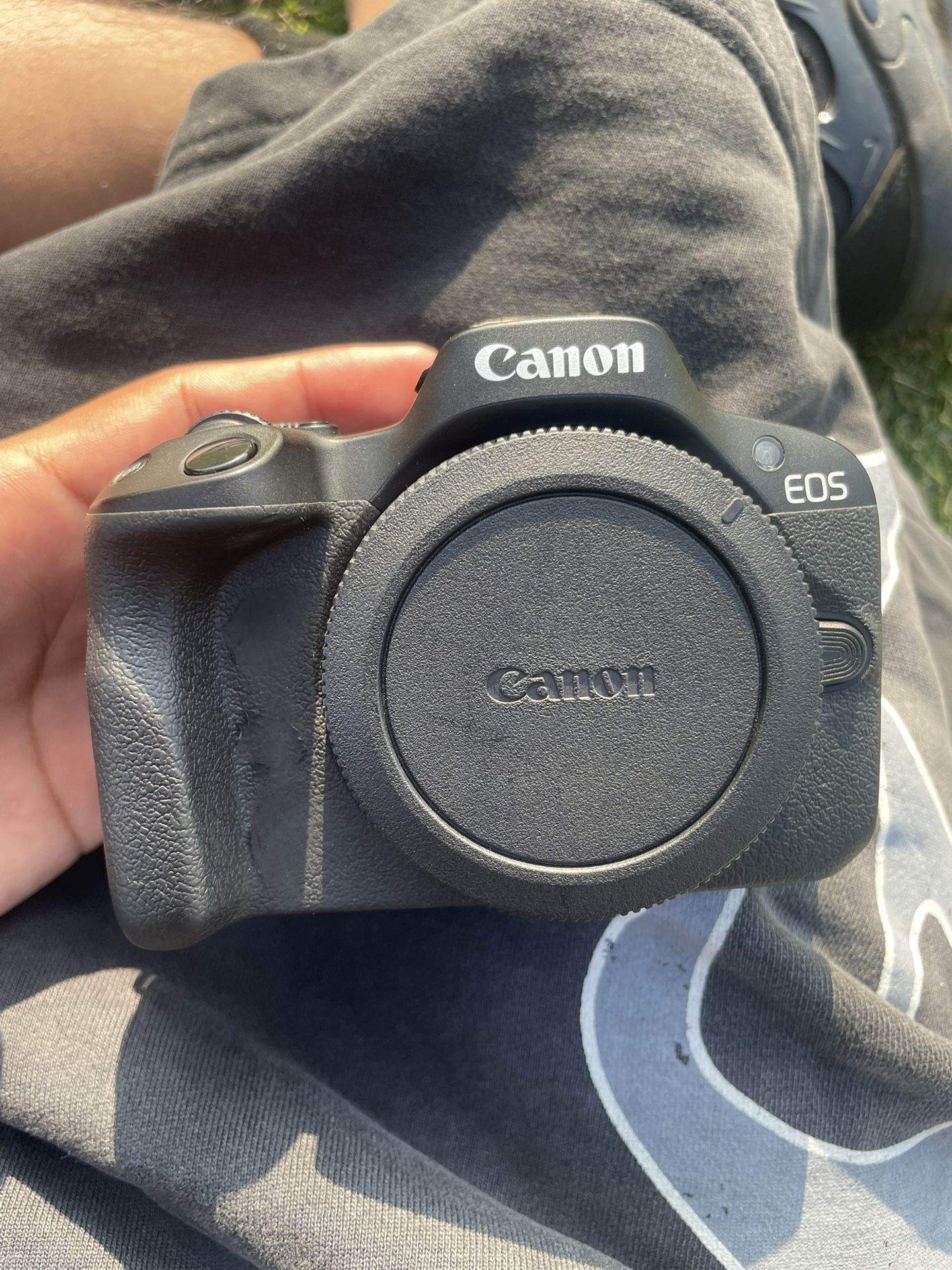 Canon Eos R50