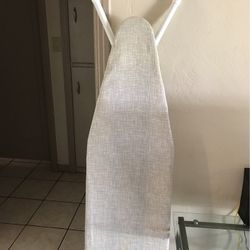 Iron Table/Burro Para Planchar Ropa