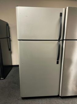 Stainless Steel Top Mount Refrigerator - Clean Interior