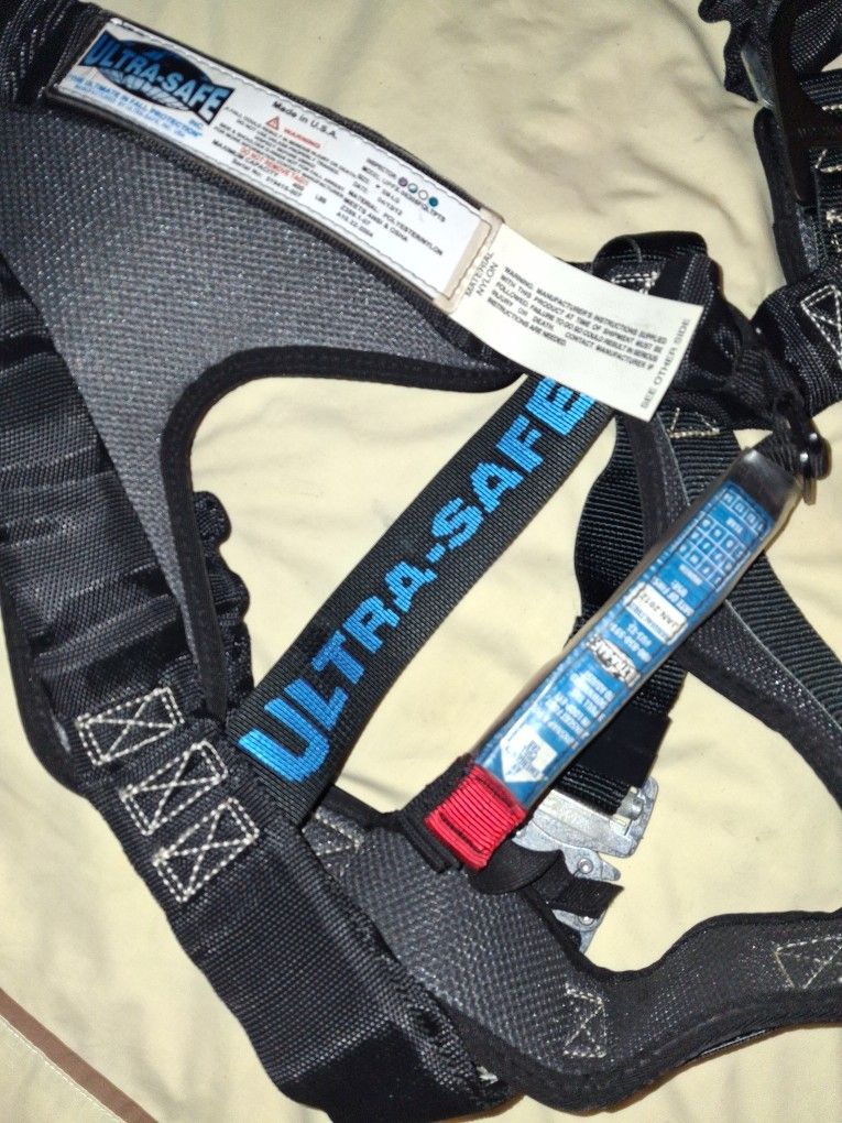 ANSI & OSHA Approved Safety Harness
