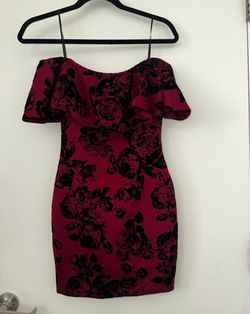 Red Floral Off-Shoulder Bodycon Mini Dress