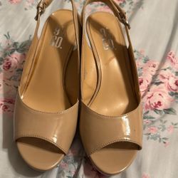 Cream Color Size 7