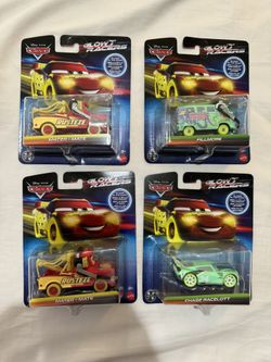 Disney Pixar Cars Glow Racers