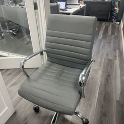 6 Grey Office Chairs 