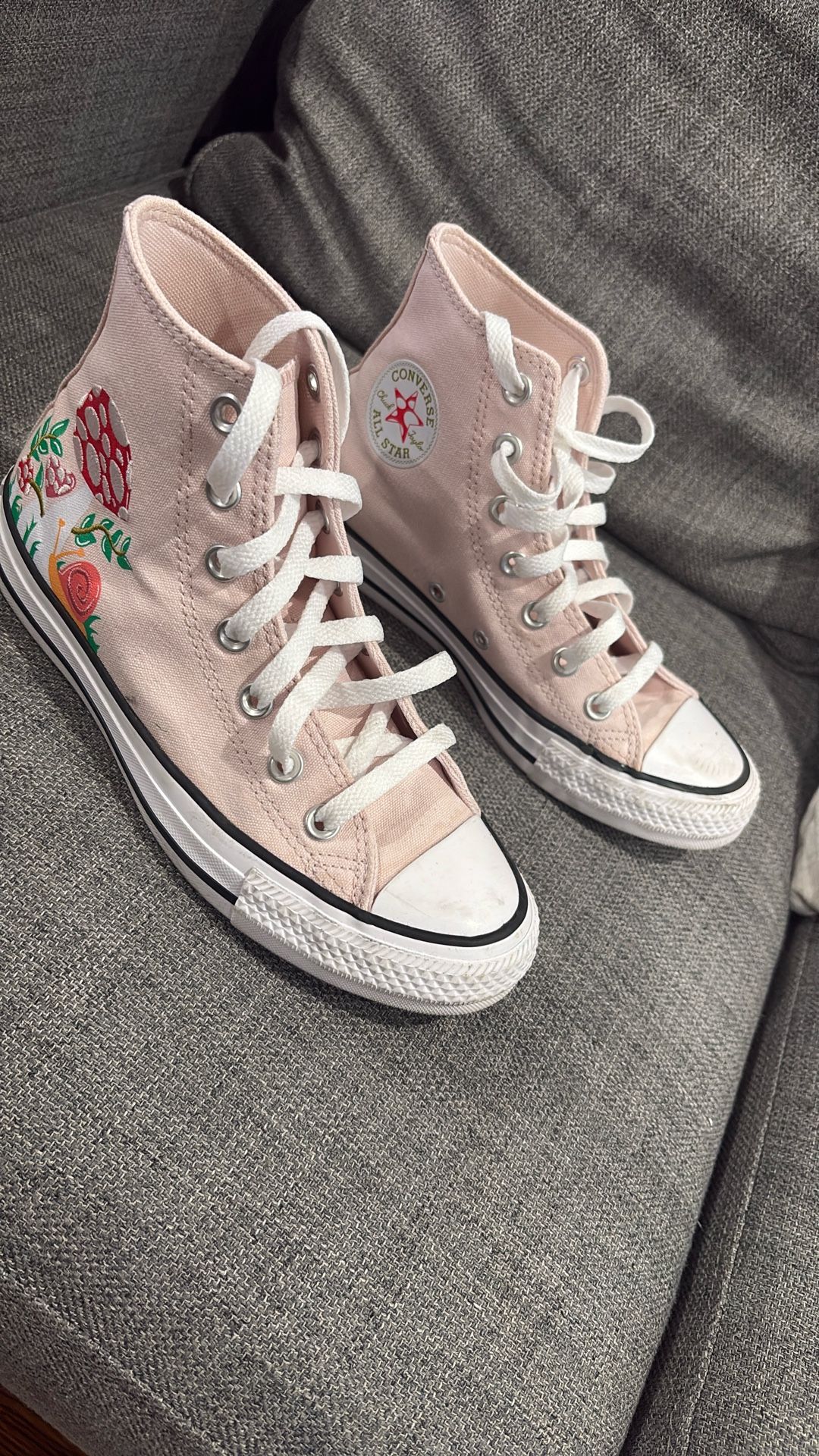 Converse Size 6 Women