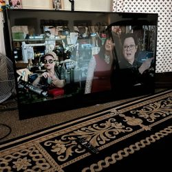 XBR-65X810C Smart Tv. $70