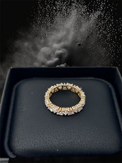 Heart shape Diamond eternity band in yellow gold