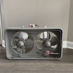 Vintage GE Automatic Dual-Blade Box Fan – Fully Original & Working