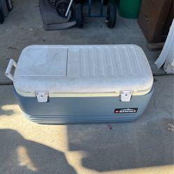 Igloo Cooler 100qt