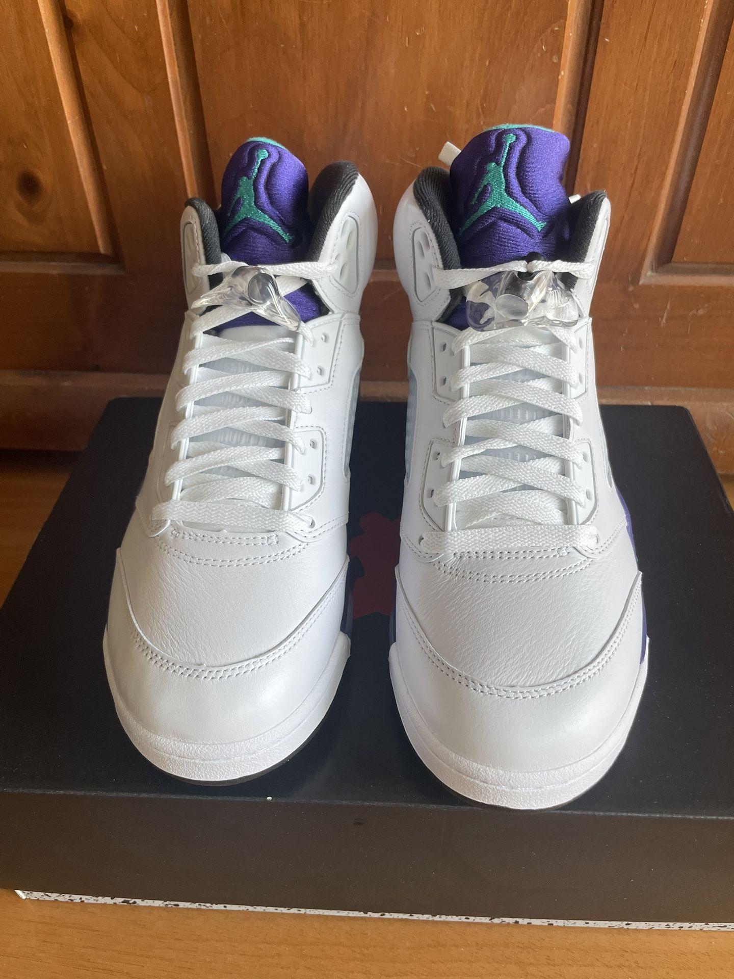 Air Jordan 5/V Retro OG, Grape 🍇 Size 9.