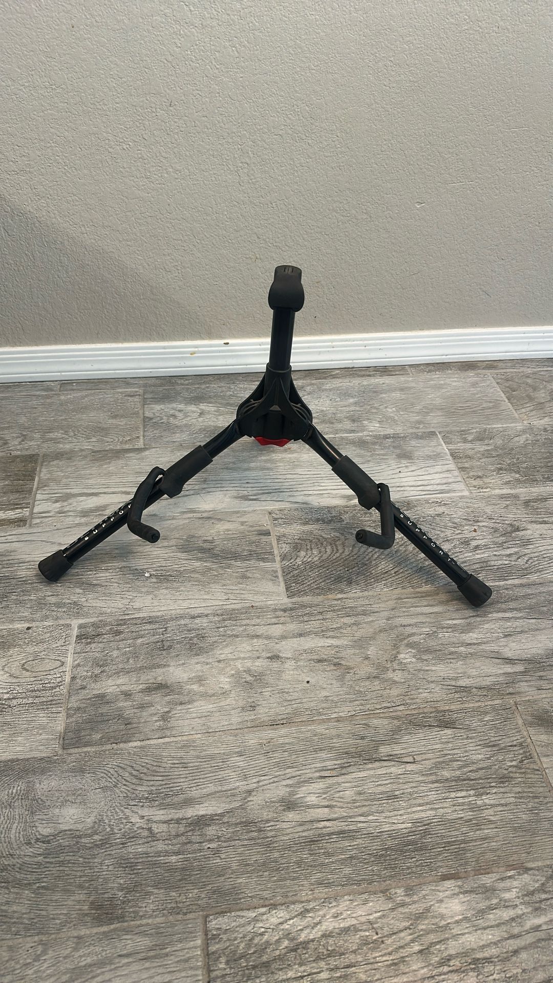 Electric Guitar Stand