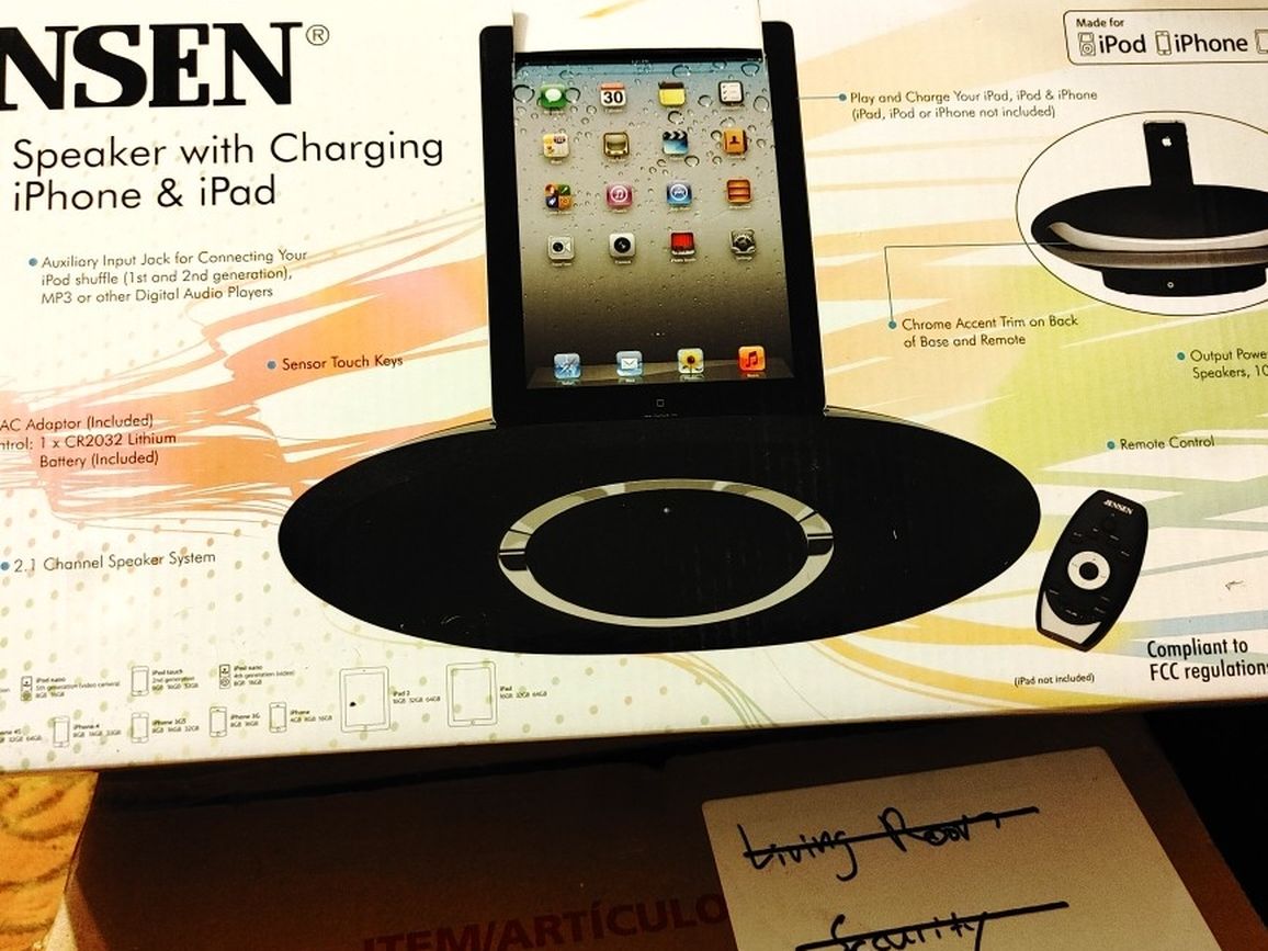 Ipad Iphone Charging Docking Speaker