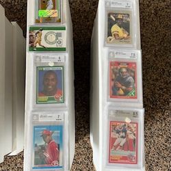 Lot Of Baseball, Football, Hockey, Memorabilia Cards